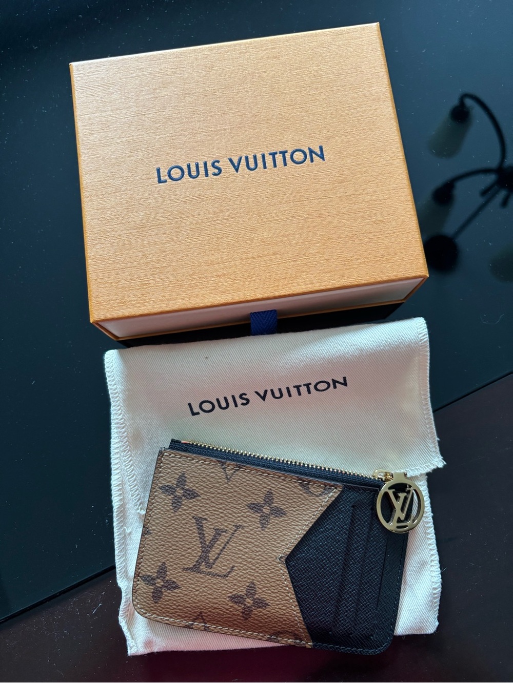 Romy card holder reverse
